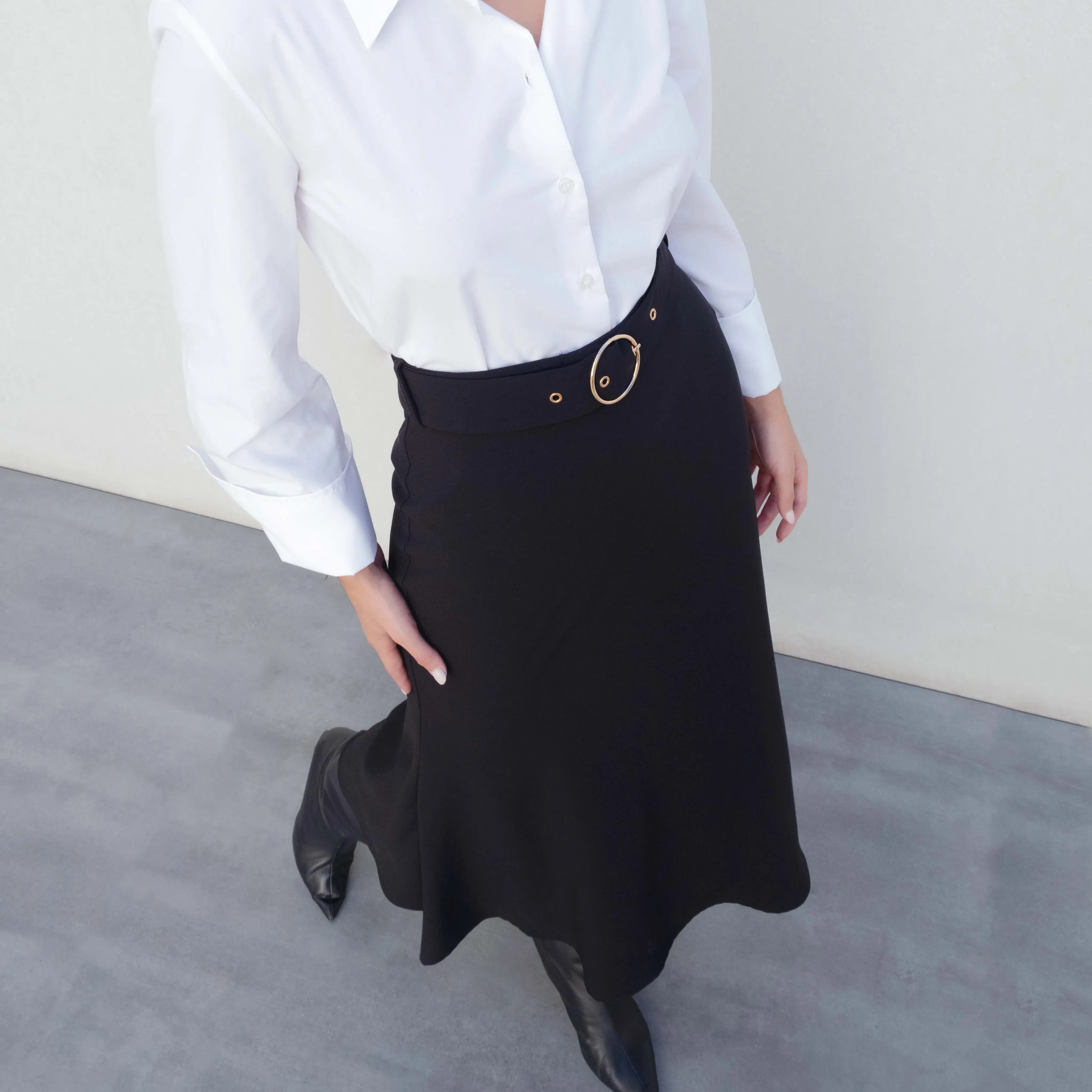 FALDA EMAROLA CON CINTURON