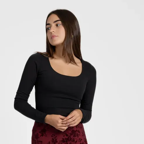 CAMISETA PUNTO NEGRO