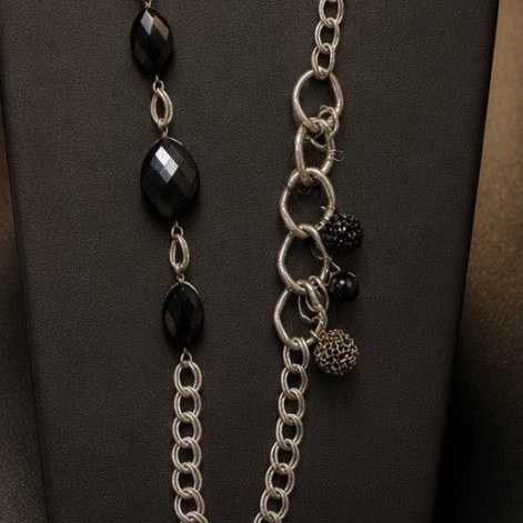 COLLAR LARGO