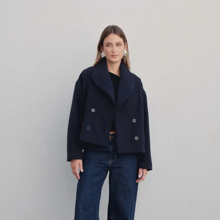 ABRIGO CROP PAÑO EMAROLA MARINO MUJER