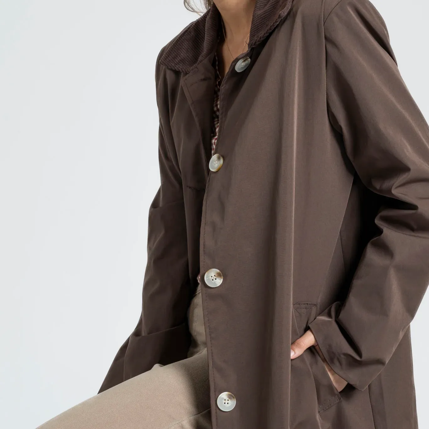 GABARDINA CHOCOLATE CUELLO OXFORD MUJER